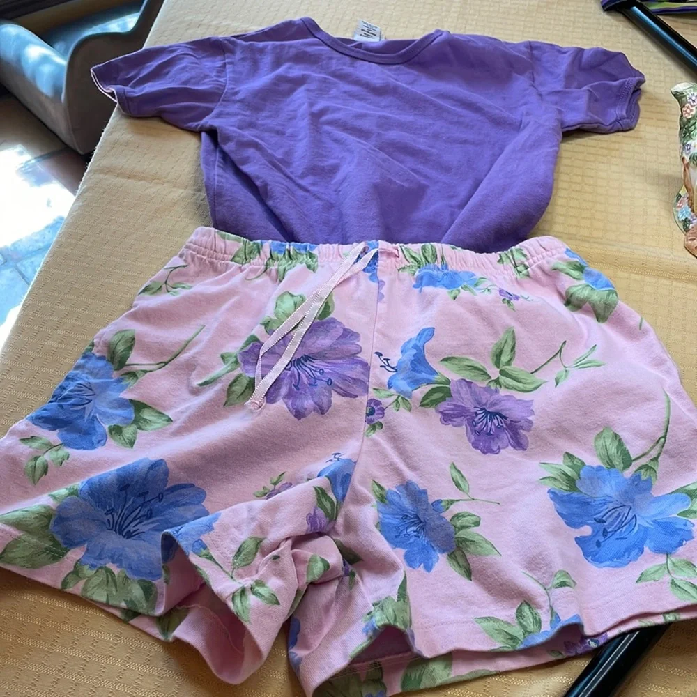 A top and Gap shorts